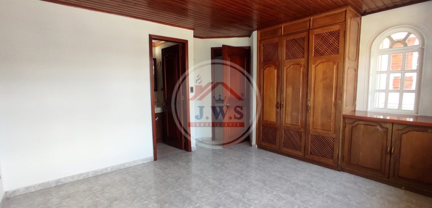 CASA EN ARRIENDO