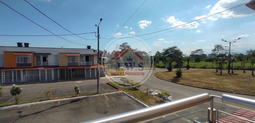 CASA EN ARRIENDO