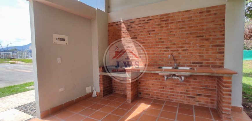 APARTAMENTO EN ARRIENDO
