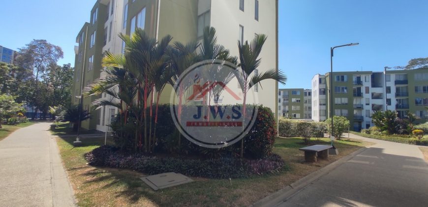 APARTAMENTO EN ARRIENDO