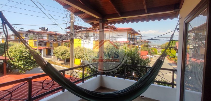 CASA EN ARRIENDO