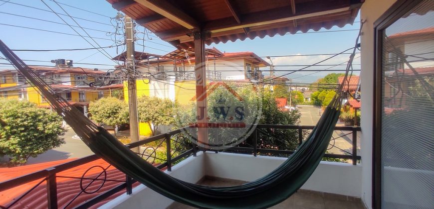 CASA EN ARRIENDO