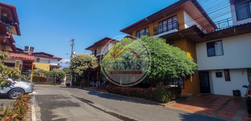 CASA EN ARRIENDO