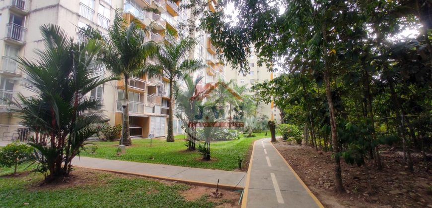 APARTAMENTO EN ARRIENDO