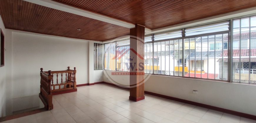 CASA EN VENTA