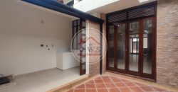 CASA EN ARRIENDO