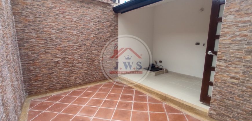 CASA EN ARRIENDO