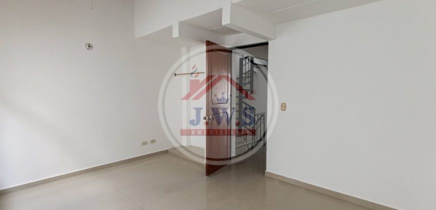 CASA EN ARRIENDO