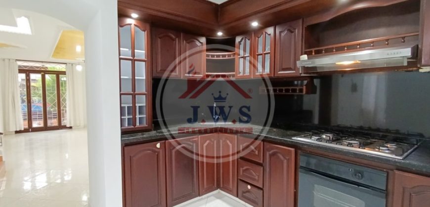 CASA ARRIENDO