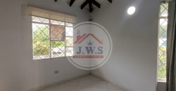 CASA ARRIENDO