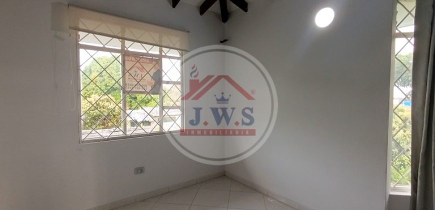CASA ARRIENDO
