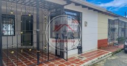 CASA EN ARRIENDO