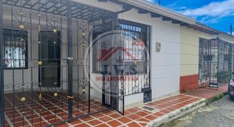 CASA EN ARRIENDO