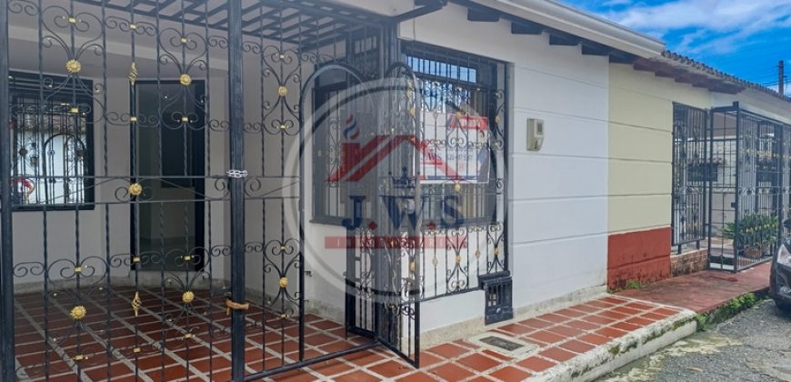 CASA EN ARRIENDO
