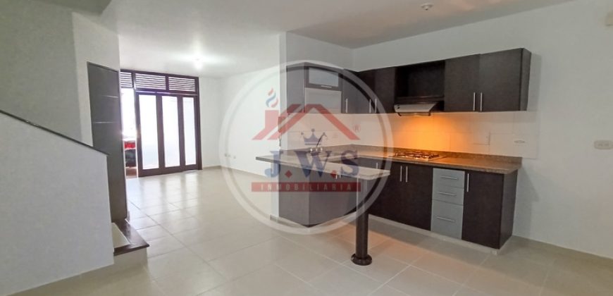CASA EN ARRIENDO
