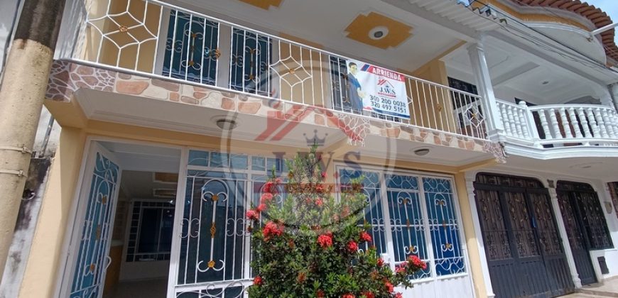 CASA EN ARRIENDO