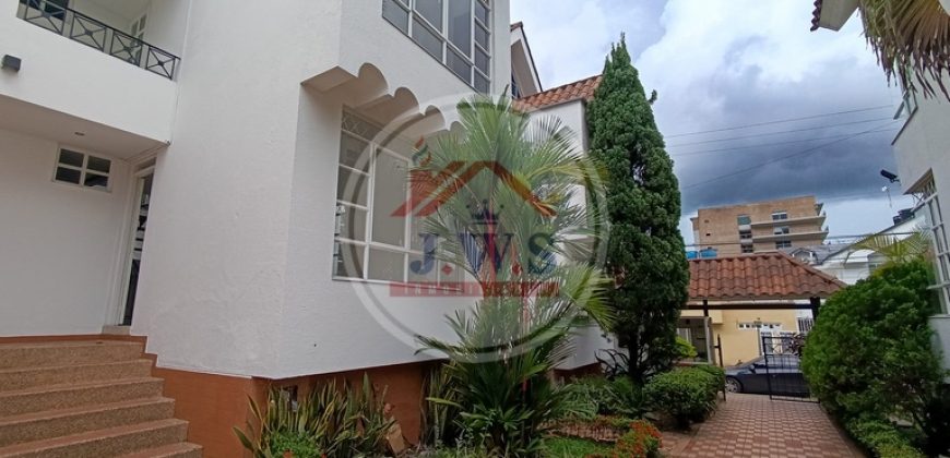 CASA EN VENTA