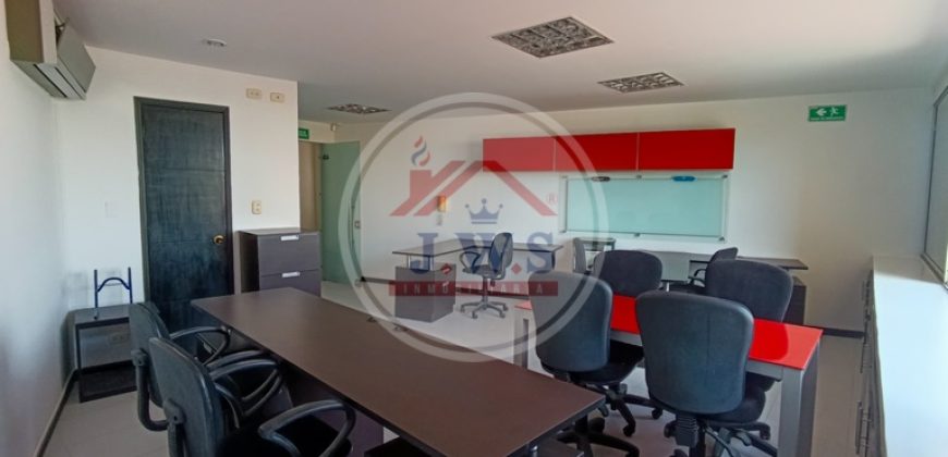 OFICINA AMOBLADA EN ARRIENDO