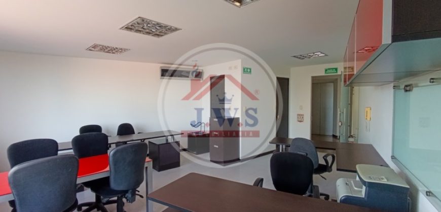 OFICINA AMOBLADA EN ARRIENDO