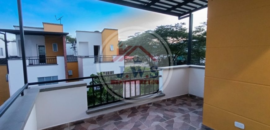 CASA EN ARRIENDO