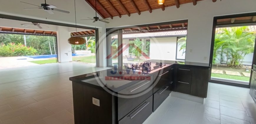 CASA QUINTA EN VENTA CASA QUINTA EN VENTA