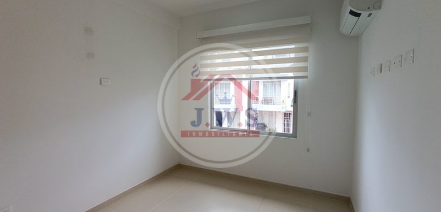 CASA EN ARRIENDO CASA EN ARRIENDO