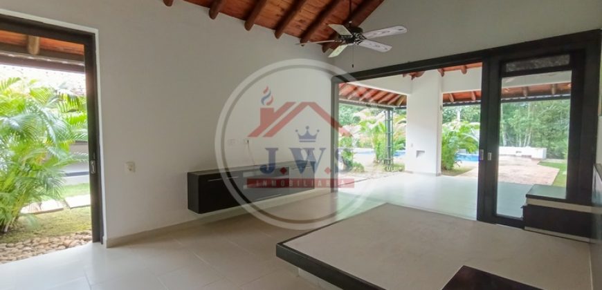 CASA QUINTA EN VENTA CASA QUINTA EN VENTA