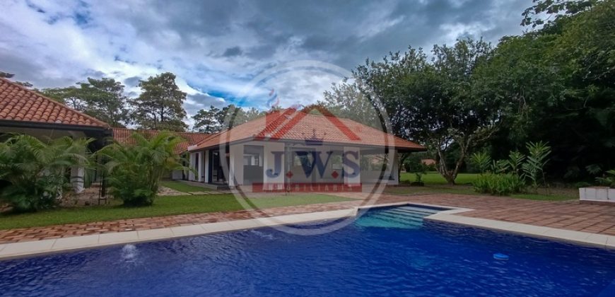 CASA QUINTA EN VENTA CASA QUINTA EN VENTA