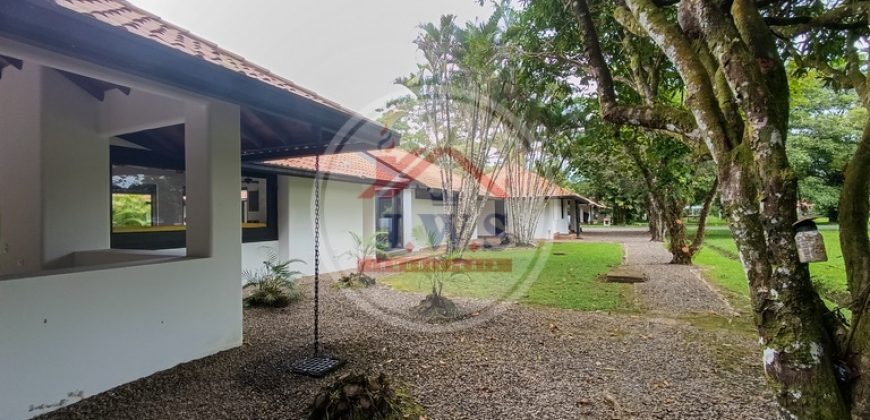 CASA QUINTA EN VENTA CASA QUINTA EN VENTA