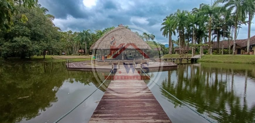 CASA QUINTA EN VENTA CASA QUINTA EN VENTA