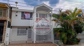 CASA EN VENTA