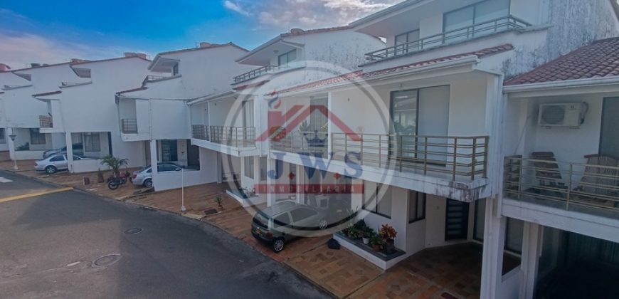 CASA EN VENTA